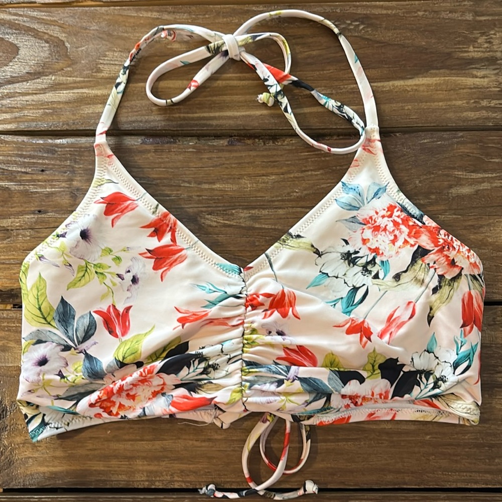 Cupshe floral swim top